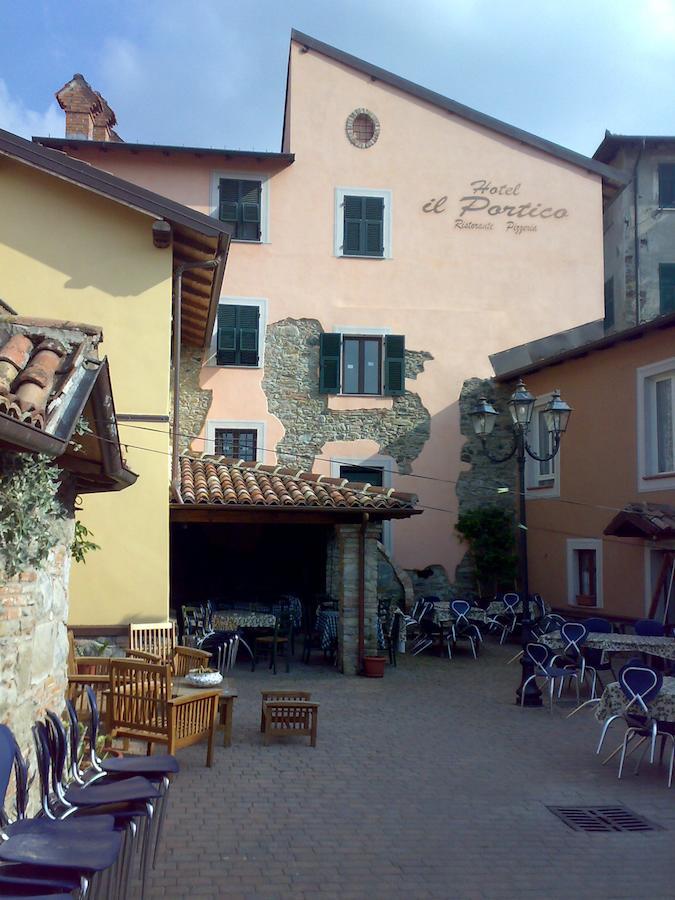 Il Portico Hotel Carrosio Luaran gambar