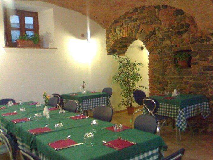 Il Portico Hotel Carrosio Luaran gambar