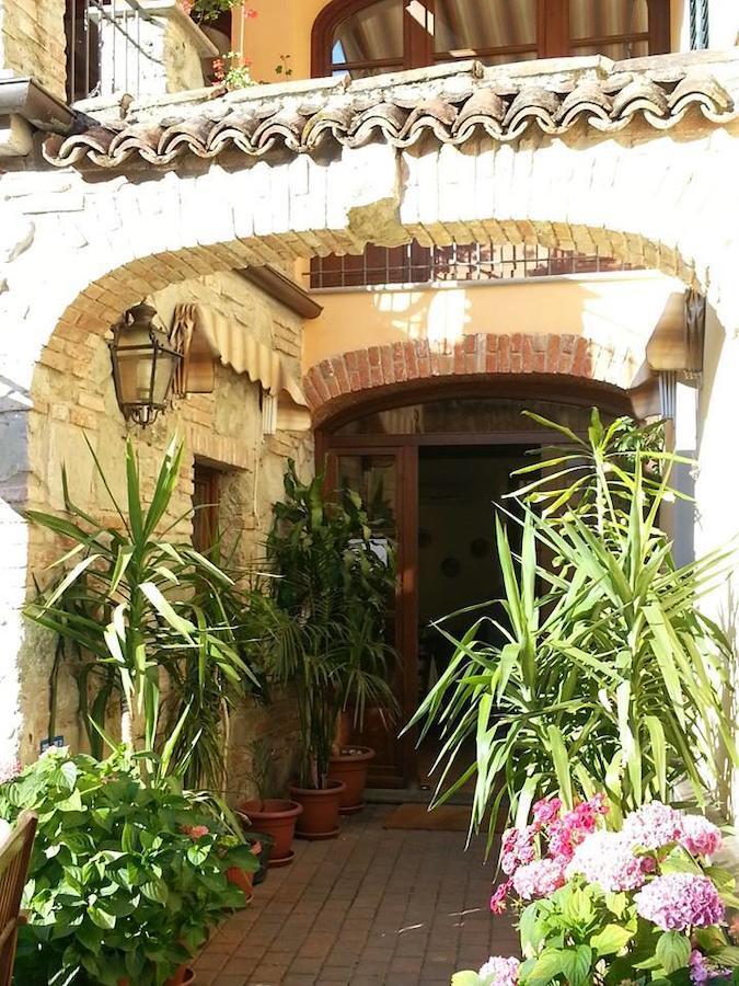 Il Portico Hotel Carrosio Luaran gambar