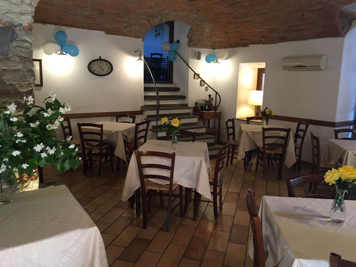 Il Portico Hotel Carrosio Luaran gambar