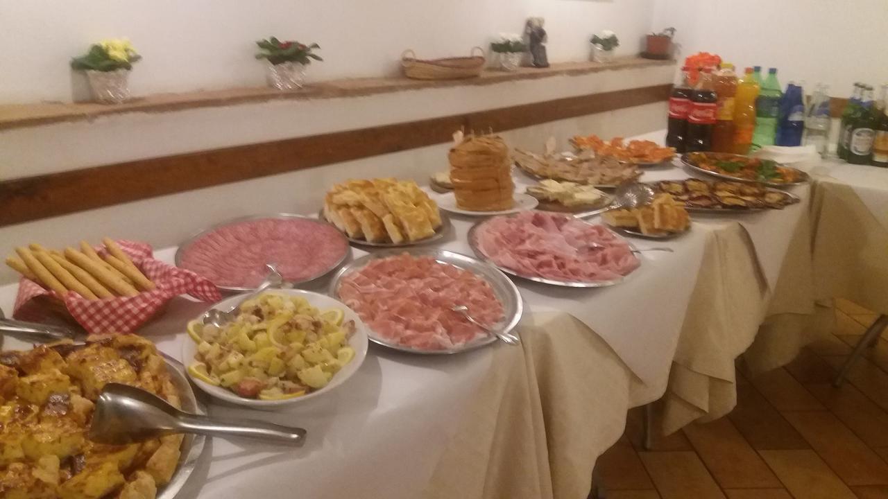 Il Portico Hotel Carrosio Luaran gambar