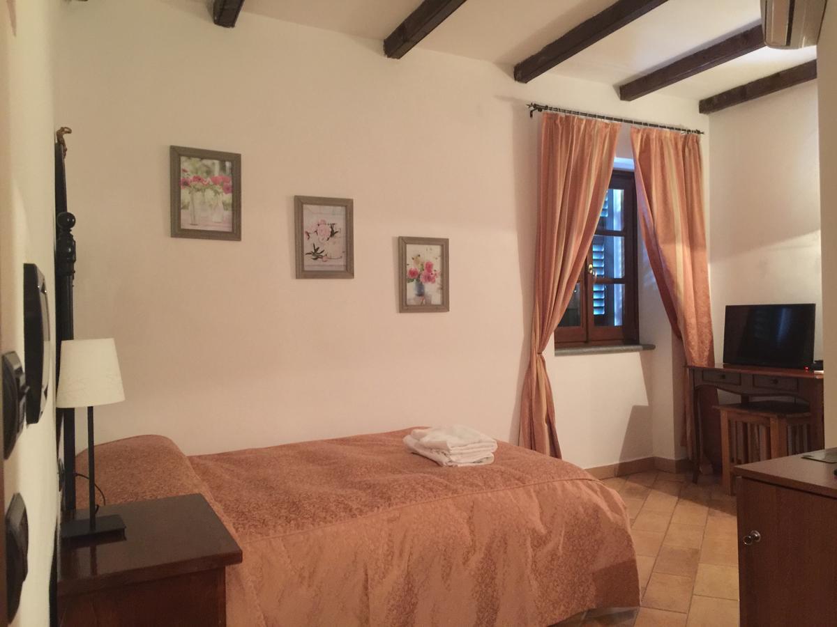 Il Portico Hotel Carrosio Luaran gambar